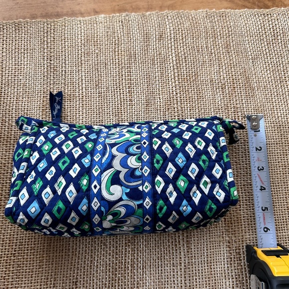 Vera Bradley Mediterranean Blue/Green Quilted Lined Cosmetic Pouch. - Picture 6 of 8